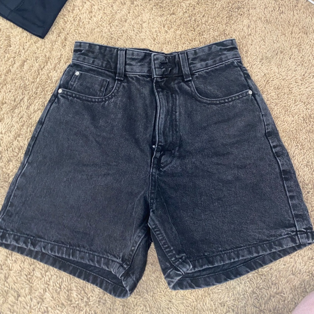 zara black jean shorts
